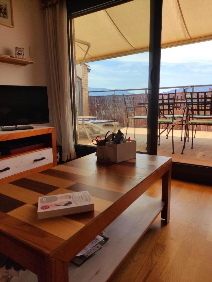Acogedor Atico Duplex En Tremp Apartment Bagian luar foto