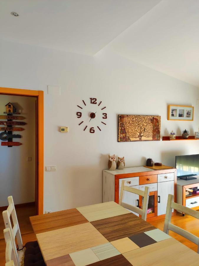 Acogedor Atico Duplex En Tremp Apartment Bagian luar foto